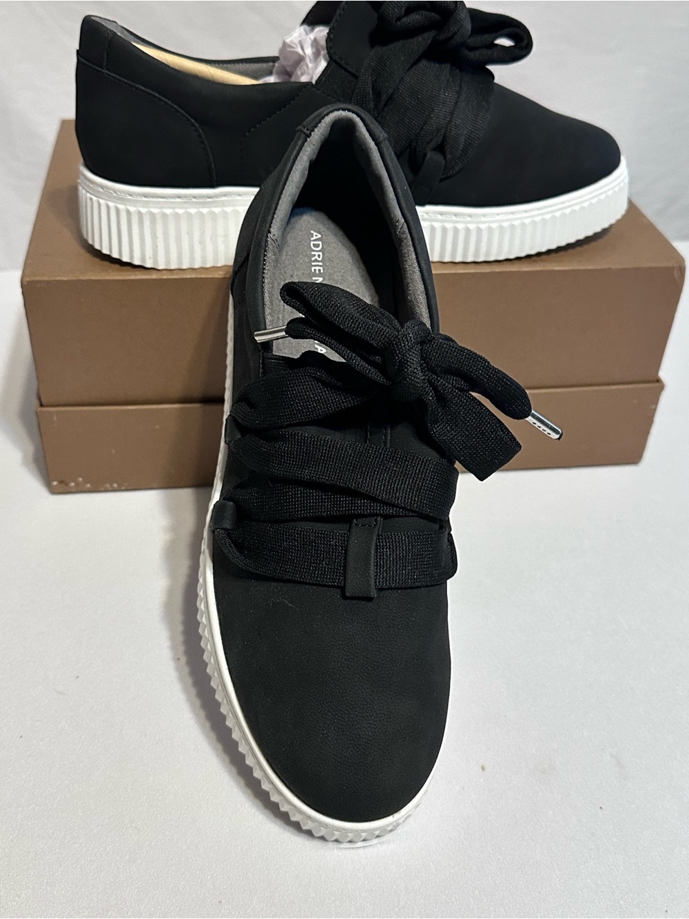 Adrienne Vittadini Black Low-Top Sneakers with White Sole